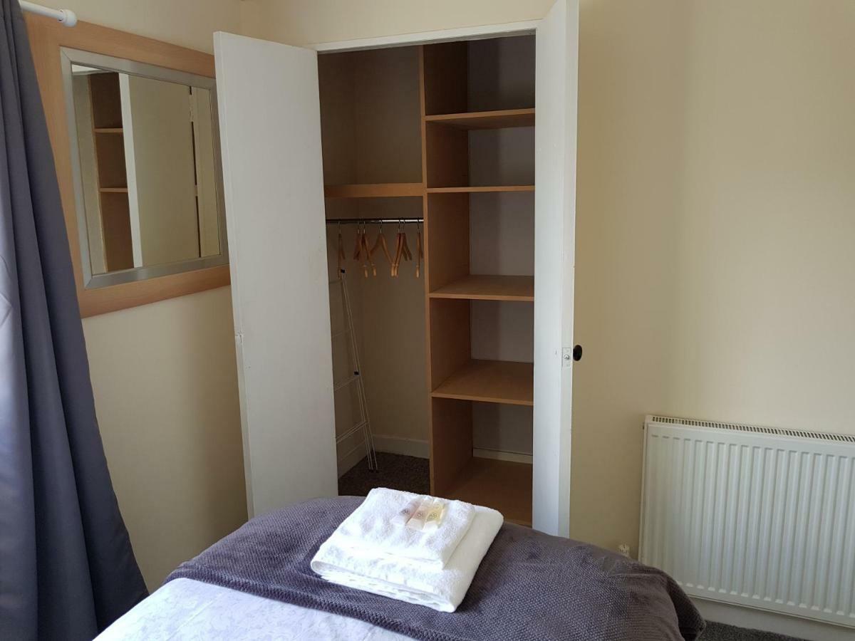Kirk of Shotts Workforce Property מראה חיצוני תמונה